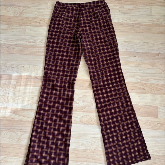 Forever 21 Plaid flare pants - Picture 2 of 5